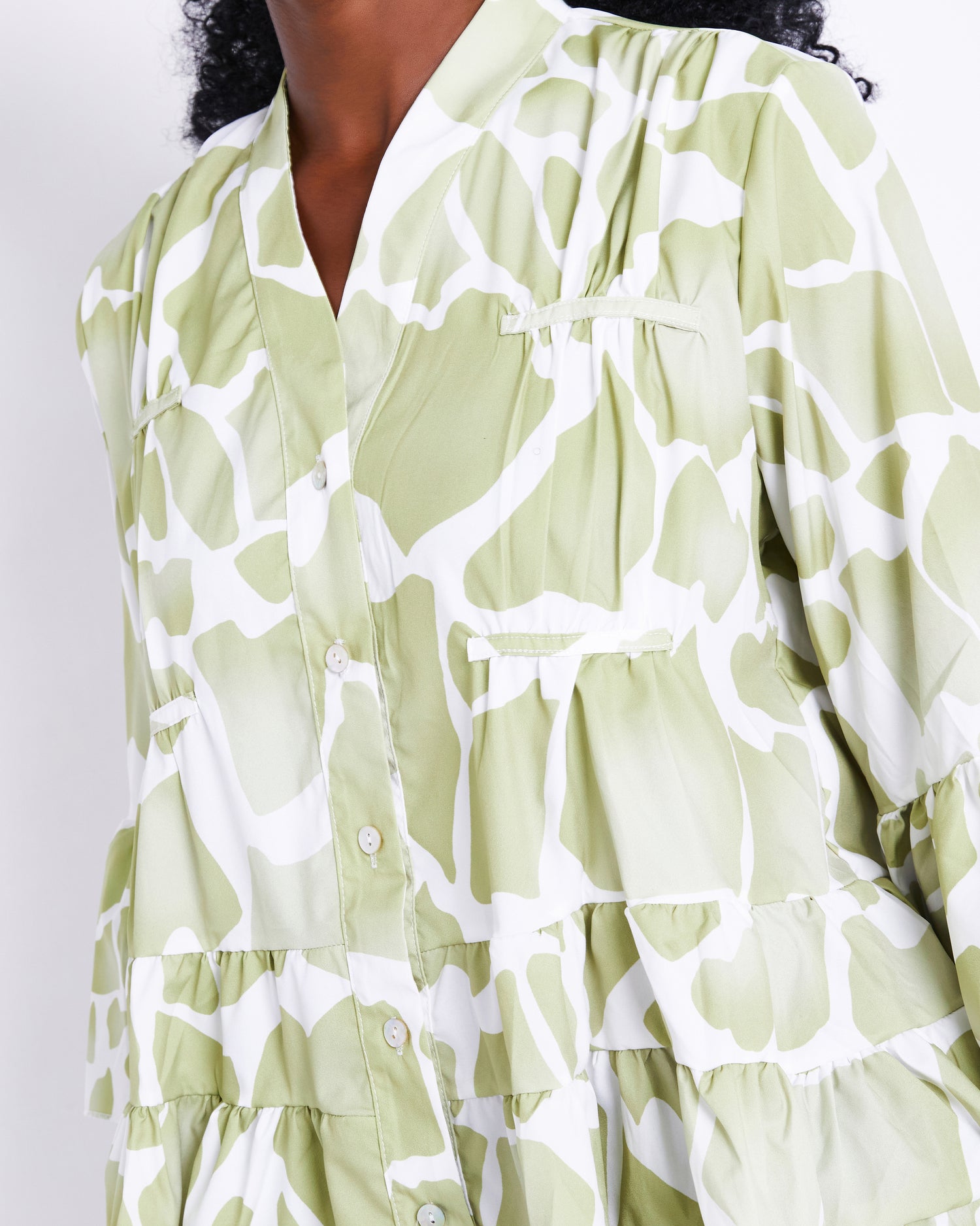 Mint Women's Green Giraffe animal print tiered blouse